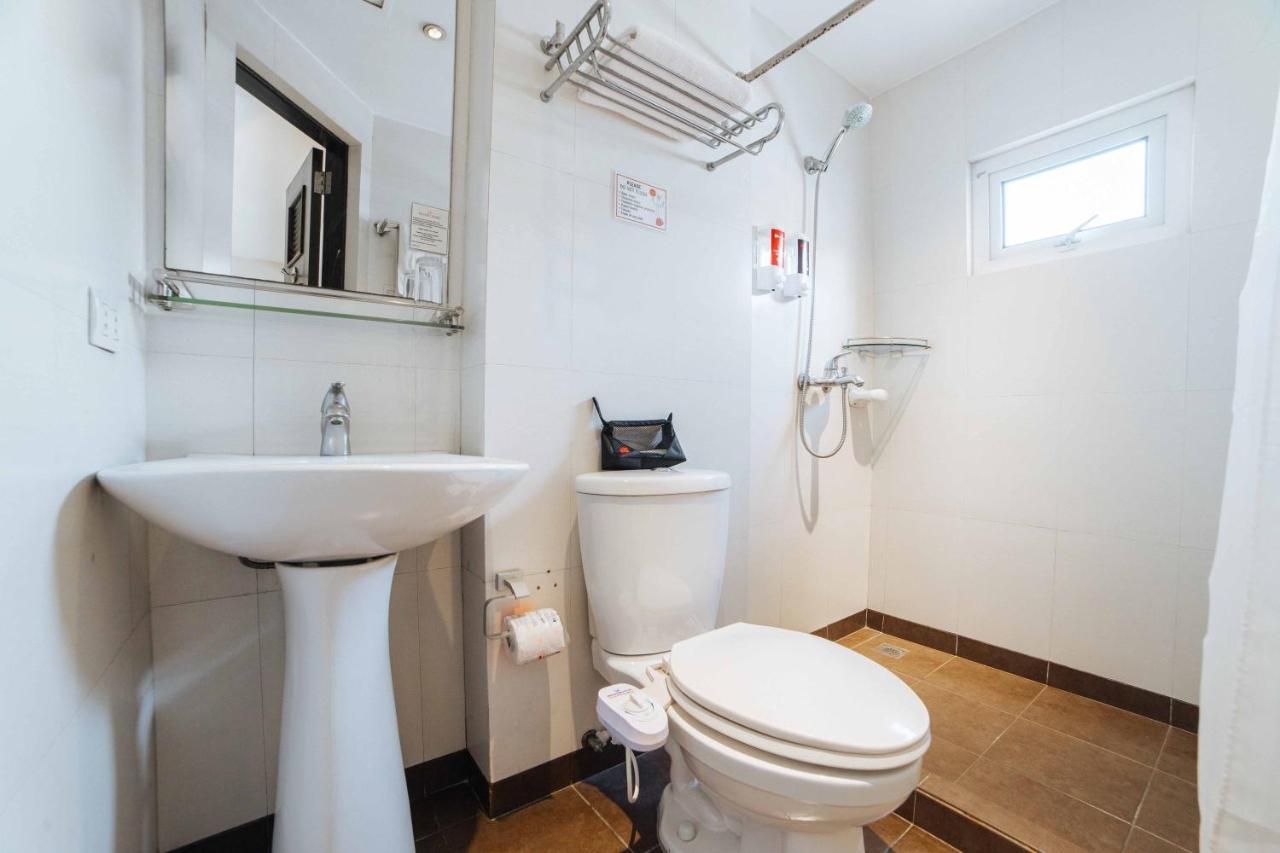 Reddoorz Plus Near Naia Expressway Pasay Kültér fotó