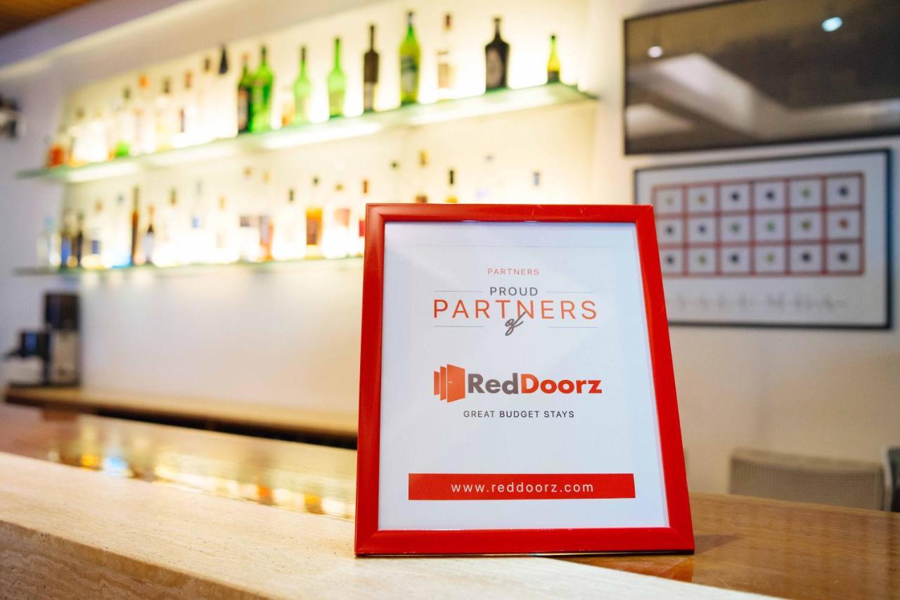 Reddoorz Plus Near Naia Expressway Pasay Kültér fotó
